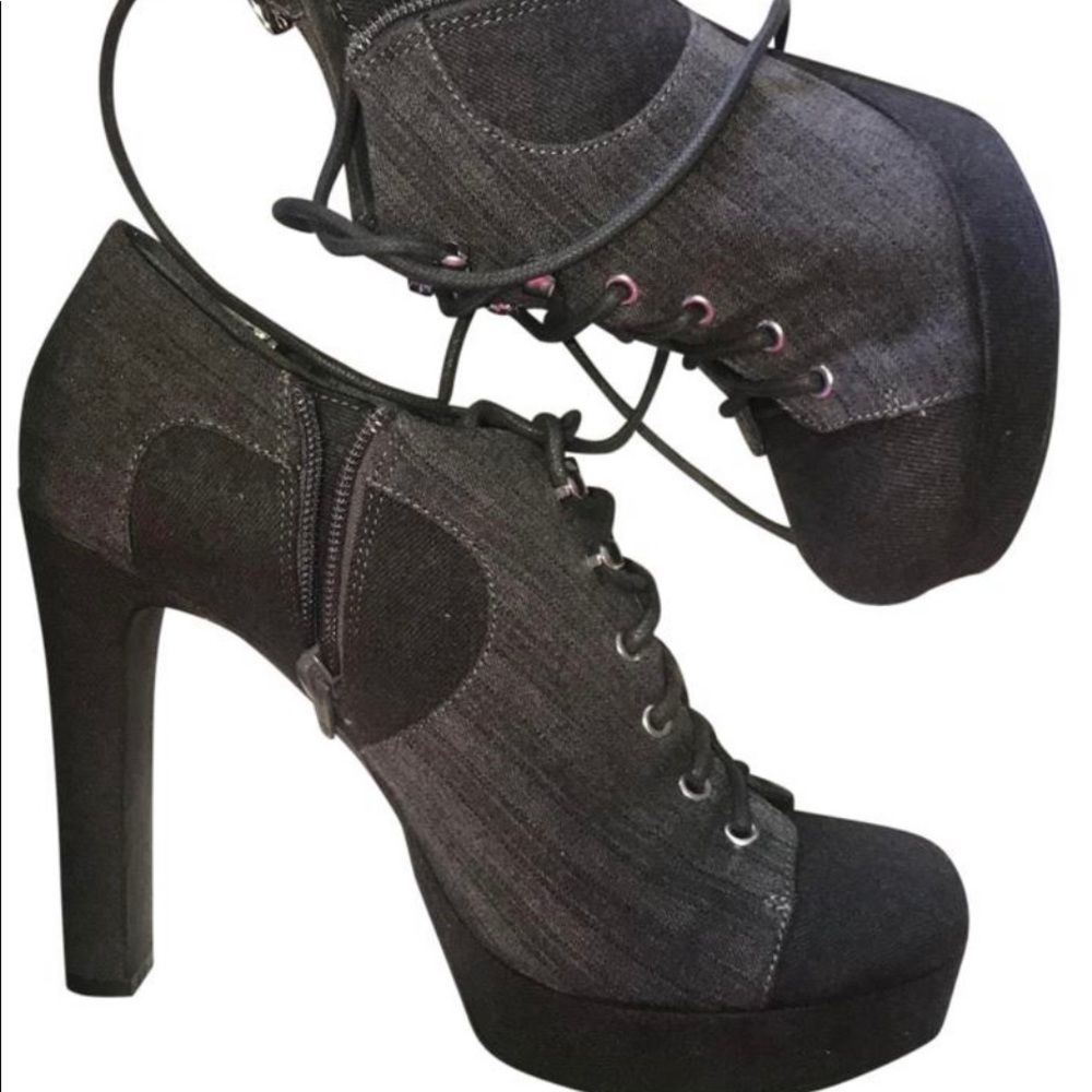 Vintage Gianni Bini Gray Pinstripe Booties - Size 9 - Style CAIN201